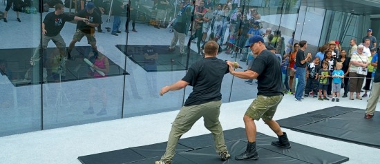 ny-on-location-500x238_rene_carson-073-detail-main