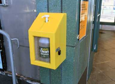 sanitizer-at-74th-st-station-mta