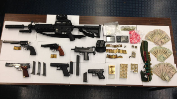 sunnyside_queens_drug_gun_bust_0319