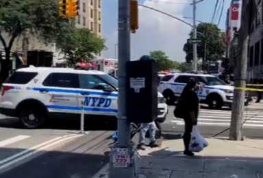 the-intersection-of-22nd-Street-and-40th-Avenue-in-Long-Island-City-100120