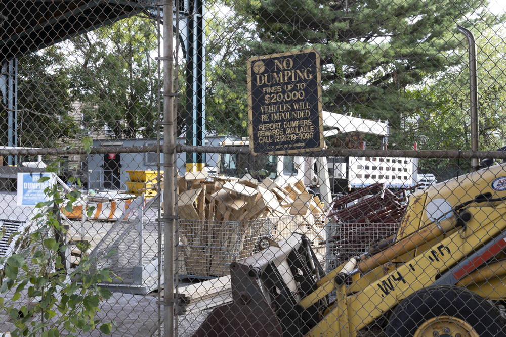 MTA construction site to remove lead paint on the proposed bus route. 