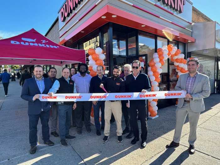 Representatives from Briarwood Dunkin’, Metro Franchising, the Viscardi Center, the Queens Chamber of Commerce and the Office of New York State Senator Leroy Comrie celebrated the grand reopening of the Dunkin’ restaurant on Queens Boulevard, in Briarwood, on Oct. 16.