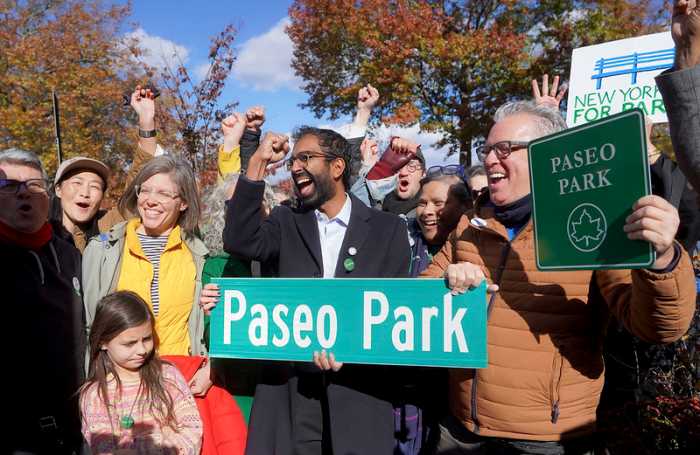 Council Member Shekar Krishnan and Jackson Heights resident celebrate the co-naming of 34th Avenue as Paseo Park. Photo by Gerardo Romo / NYC Council Media Unit.