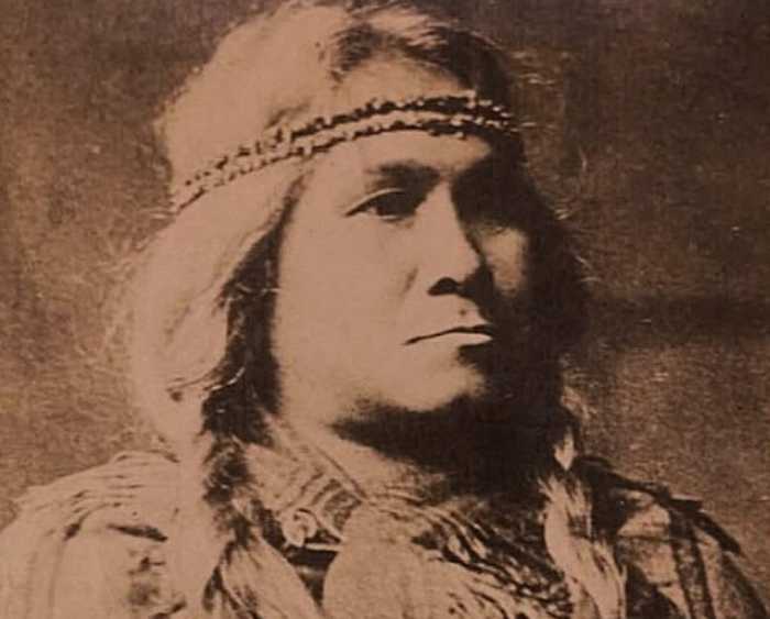 After 125 years, the unmarked graves of two indigenous brothers, Charles Edward Jones and Harry Jefferson Jones, were finally given headstones. Charles and Harry died in 1900 at the ages of 15 and 11, respectively, as a result of brutal, unsanitary conditions at the Carlisle Indian Industrial School in Pennsylvania.