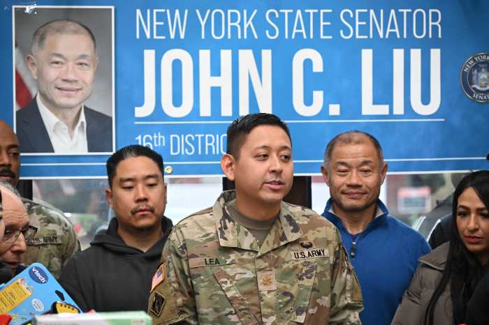 Lea speaks at Friday's event. Photo by Ramy Mahmoud. 