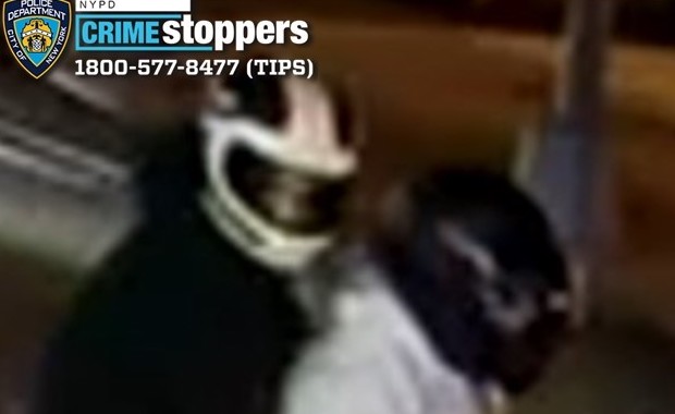 Cops are looking for these suspects for allegedly snatching necklaces from victims in Jackson Heights, Corona and Maspeth, as well as Brooklyn and Manhattan.