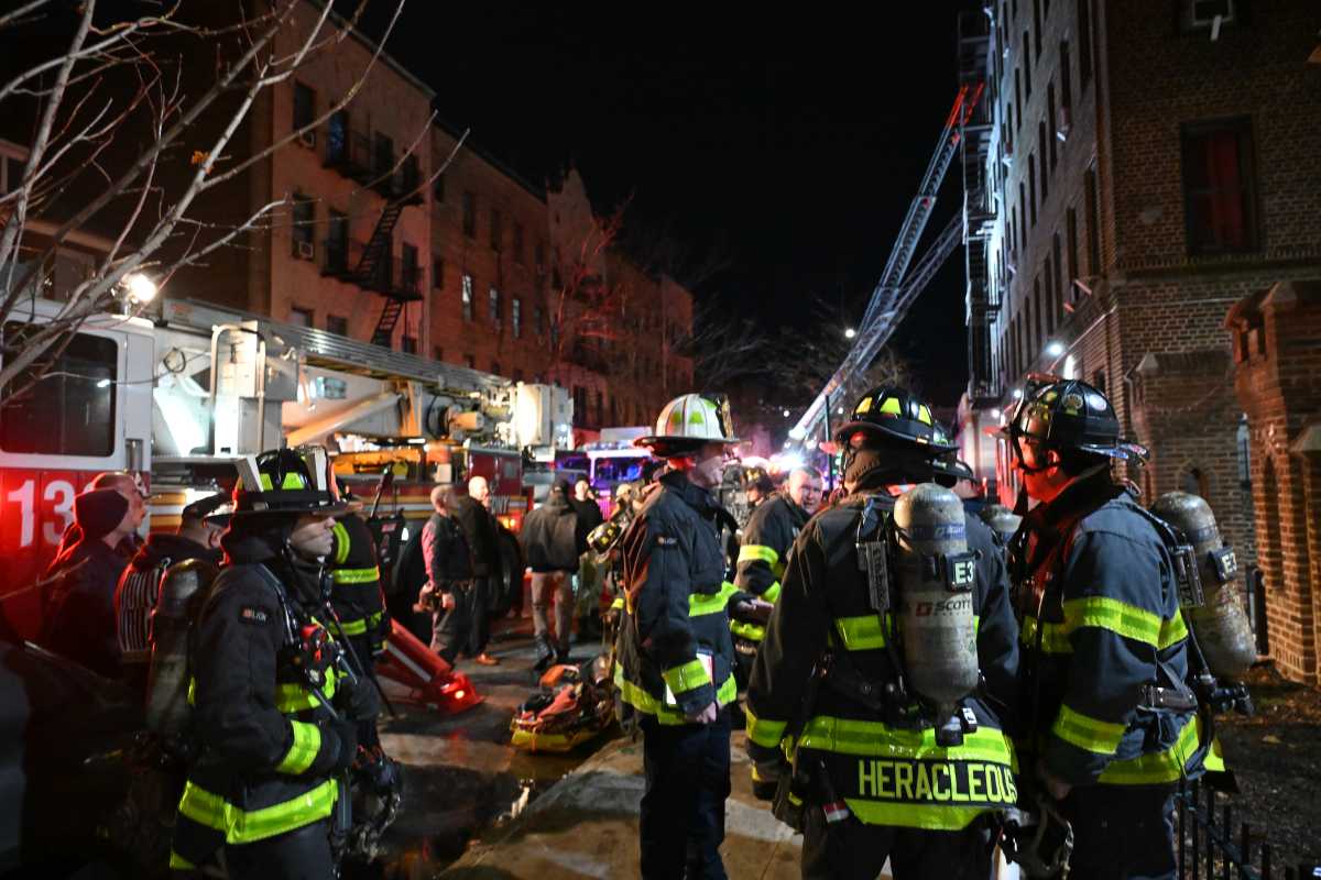 Two-alarm fire damages a dozen units in Jackson Heights apartment building: FDNY  QNS