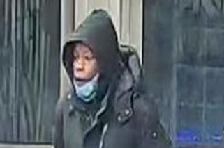 A commercial robbery suspect was caught on camera leaving a Woodhaven cell phone store with $5,000 with of stolen devices in his hands.