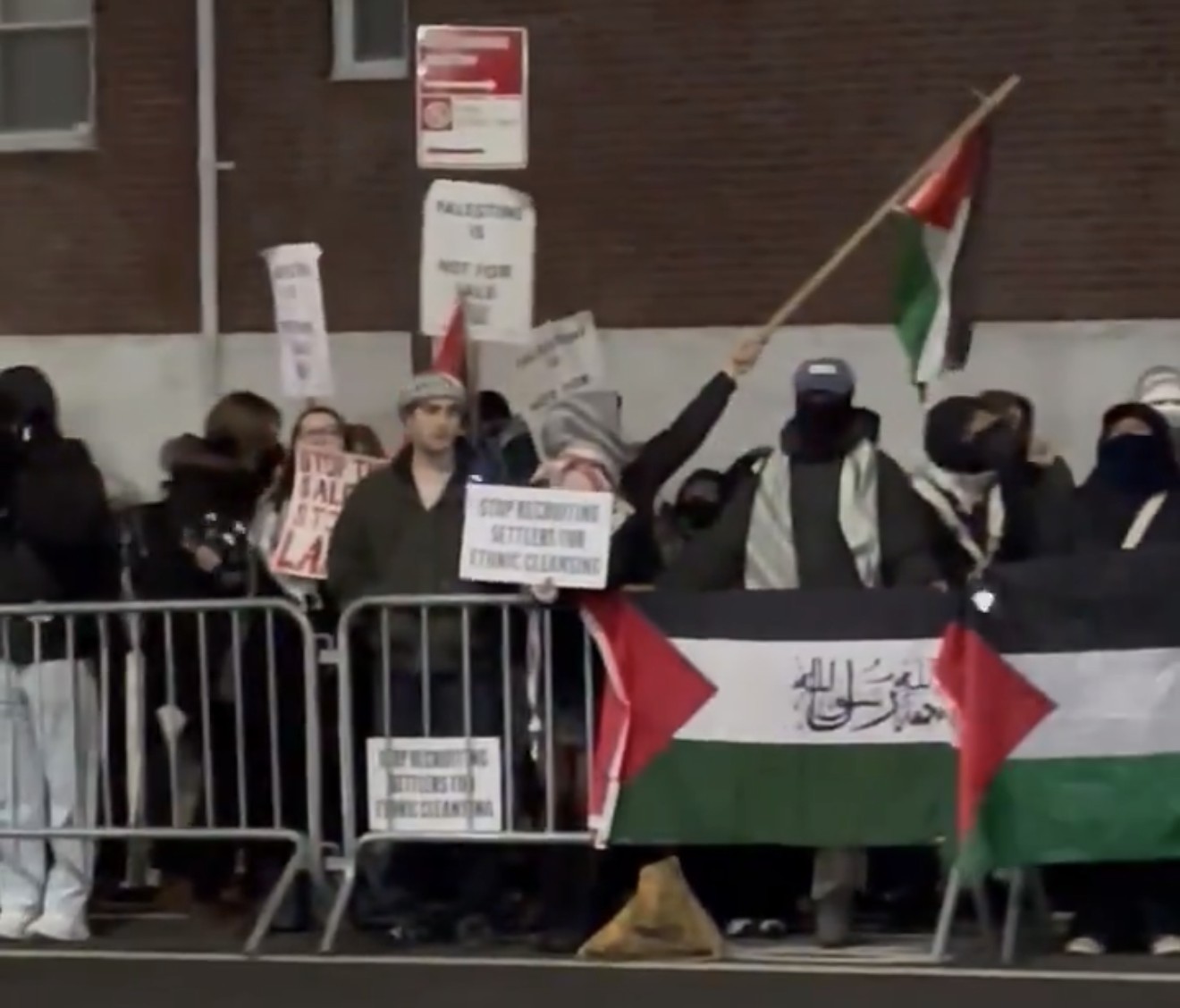 Anti-Zionist protesters were filmed chanting in support of Hamas, according to a video posted by Luke Tress on his X account.