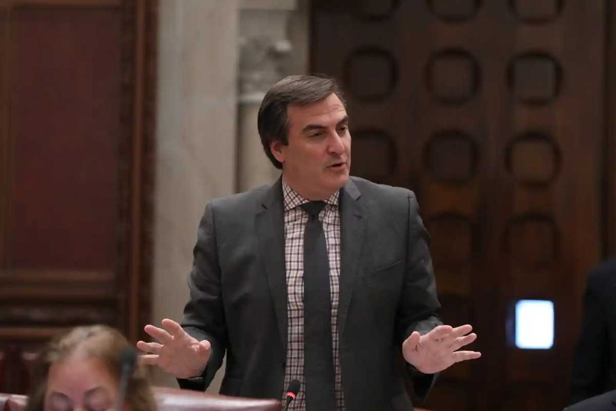 State Sen. Michael Gianaris has decided against running for re-election this year, ending his run of a quarter of a century representing western Queens in Albany.