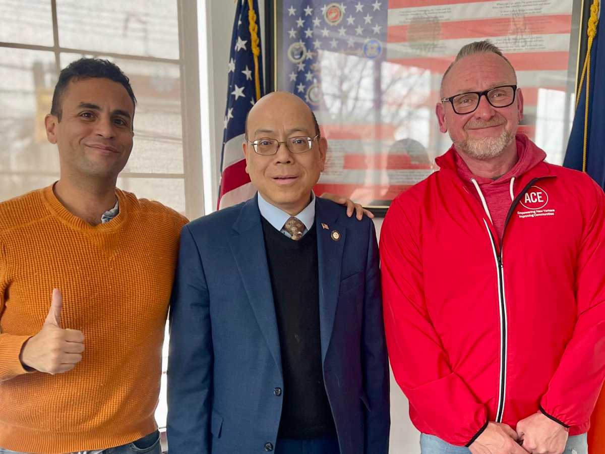 Council Member Phil Wong poses with ACE officials. Photo via office of Council Member Phil Wong.